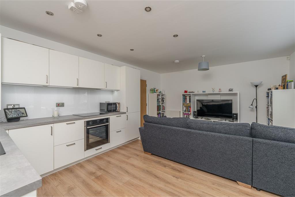 Flat 2,
62 Loaning Road,
Edinburgh,
EH7 6JQ - image 7