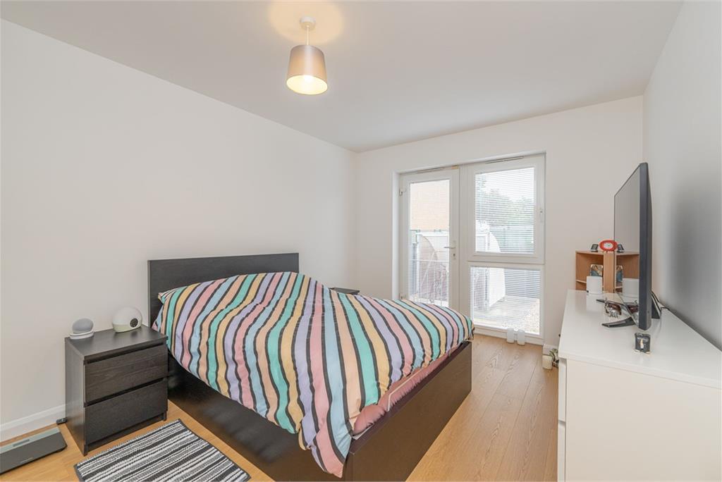 Flat 2,
62 Loaning Road,
Edinburgh,
EH7 6JQ - image 8