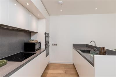 Flat 16, 7 Simpson Loan, Lauriston, Edinburgh, EH3 9GU - image 5