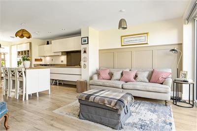 4 McCartney Road, Newcraighall, EH21 8SR - image 5