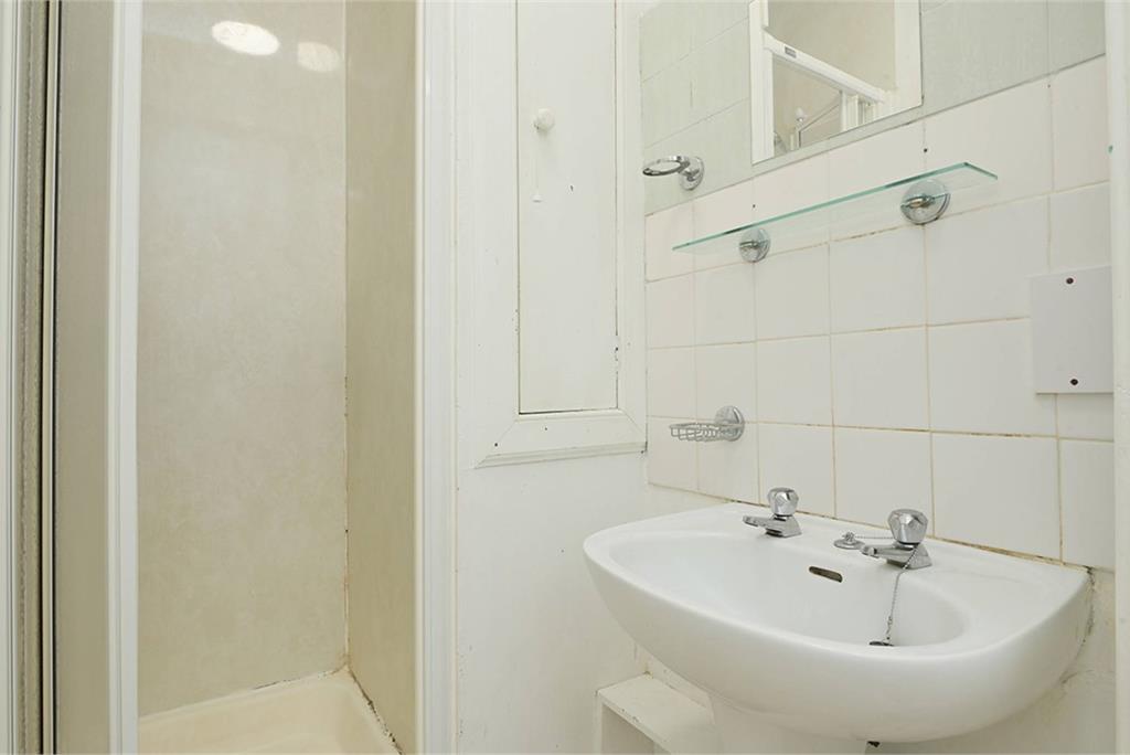 2F2 6 Drum Terrace, , Edinburgh, EH7 5NB - image 14