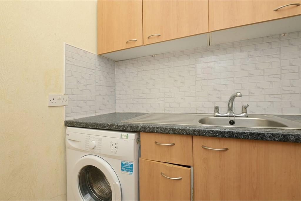 2F2 6 Drum Terrace, , Edinburgh, EH7 5NB - image 6