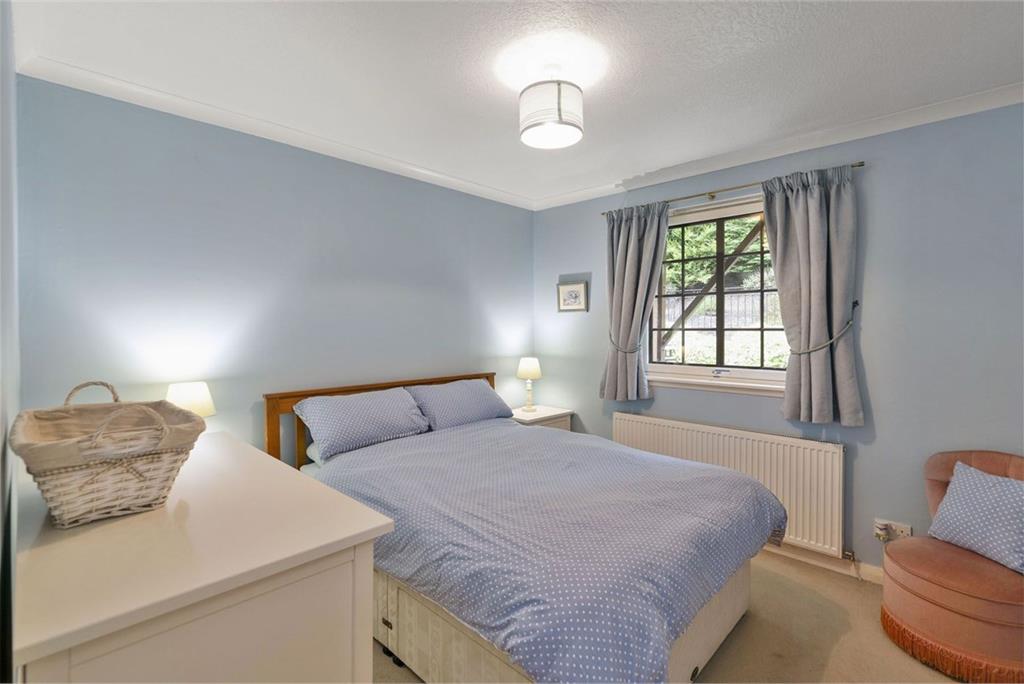 2 Kirk View, Penicuik, Midlothian, EH26 8LQ - image 11