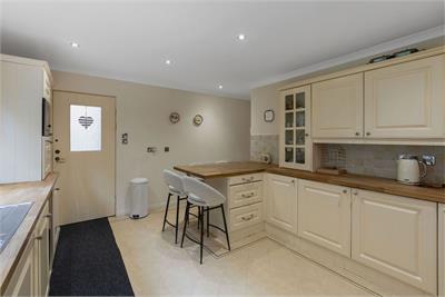 2 Kirk View, Penicuik, Midlothian, EH26 8LQ - image 6