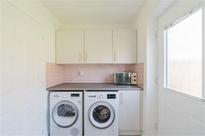 35 Fairley Crescent, Edinburgh, EH12 0BE - image 11