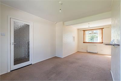 43 Wester Drylaw Drive, Edinburgh, EH4 2SS - image 3