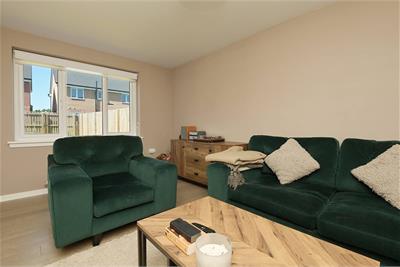 14 Thorne Road, Kirkton Campus, EH54 7GL - image 4