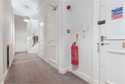 47 (3F2) Polwarth Gardens, Edinburgh, EH11 1LB - image 6