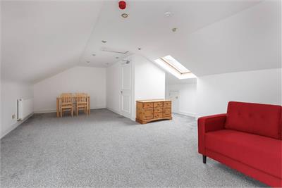 47 (3F2) Polwarth Gardens, Edinburgh, EH11 1LB - image 1