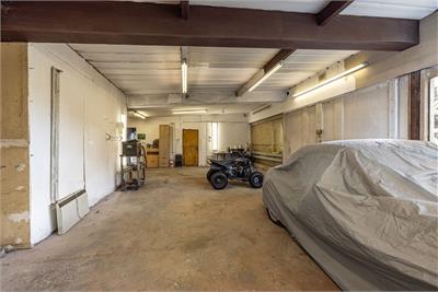 The Garage, Lillesleaf, TD6 9JA - image 5
