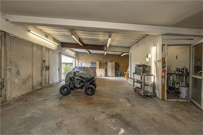 The Garage, Lillesleaf, TD6 9JA - image 6