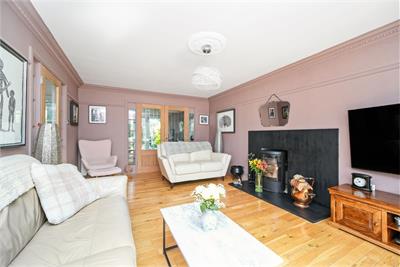 53 Eskfield Grove, Eskbank, Midlothian, EH22 3FA - image 3