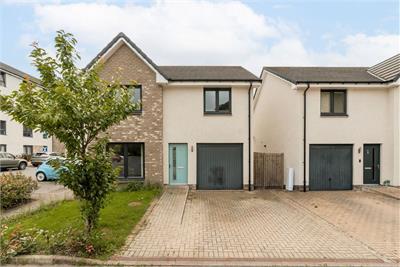 83 Kaims Crescent, Livingston, EH54 7FY - image 1