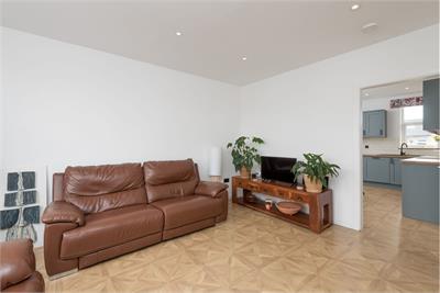 40 Stoneybank Crescent, Musselburgh, EH21 6HL - image 3