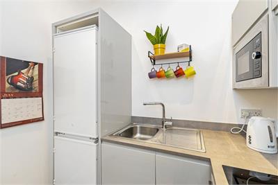93/2 Easter Road, Leith, Edinburgh, EH7 5PW - image 3