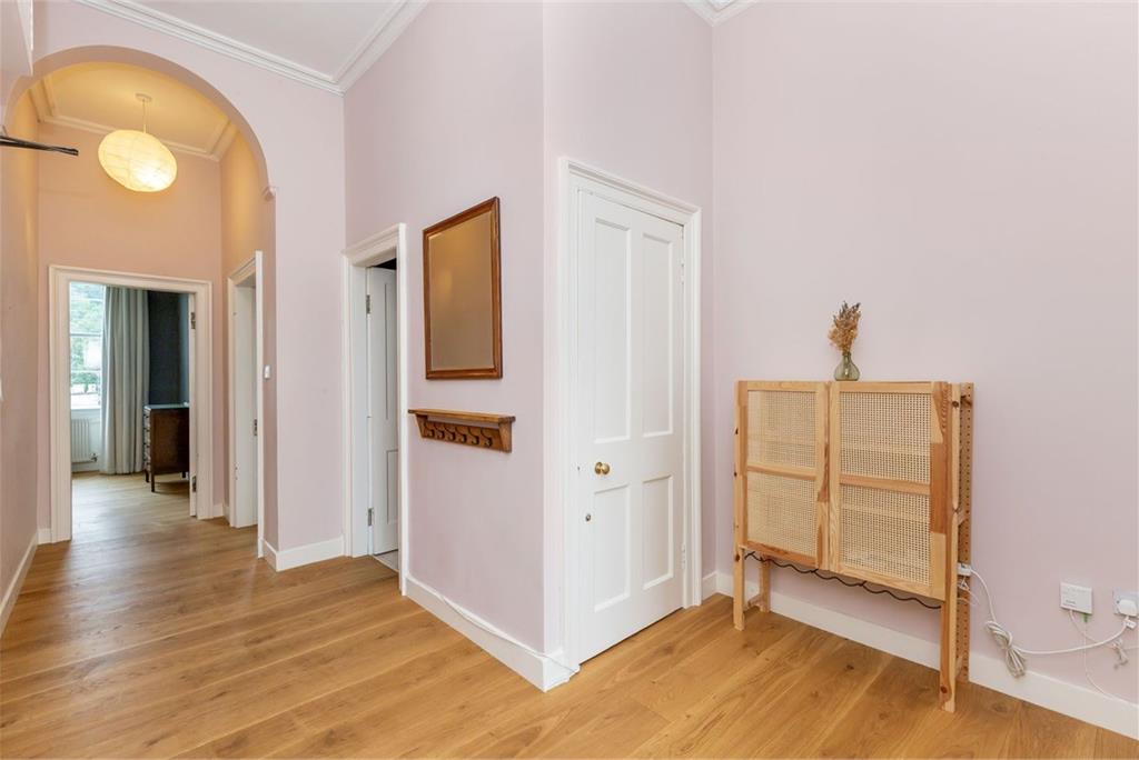 6/3 Leopold Place
Edinburgh
EH7 5JW - image 2