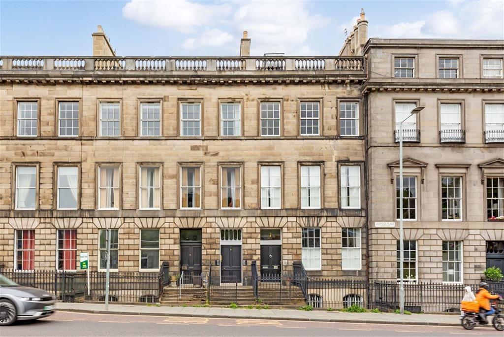 6/3 Leopold Place
Edinburgh
EH7 5JW - image 1