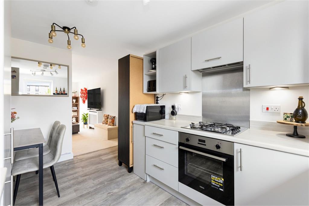 1 (Flat 4) Carswell Walk, South Queensferry, EH30 9DG - image 5