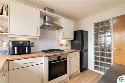 Flat 2/2, 11 McNeil Street, Glasgow, G5 0QE - image 12
