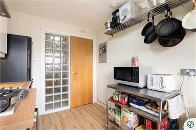 Flat 2/2, 11 McNeil Street, Glasgow, G5 0QE - image 14
