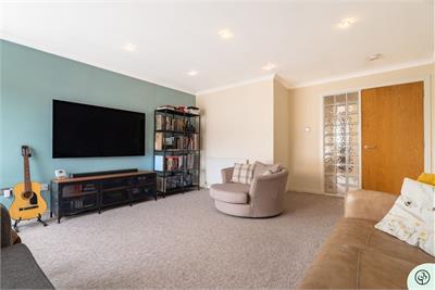 Flat 2/2, 11 McNeil Street, Glasgow, G5 0QE - image 9