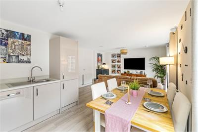Flat 4, 16, Margaret Thomson Crescent, Edinburgh, EH6 7FD - image 8