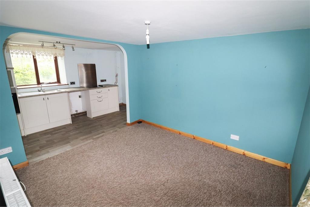 Deeside,
42 Main Street,
Crossmichael,
Castle Douglas,
DG7 3AU - image 12