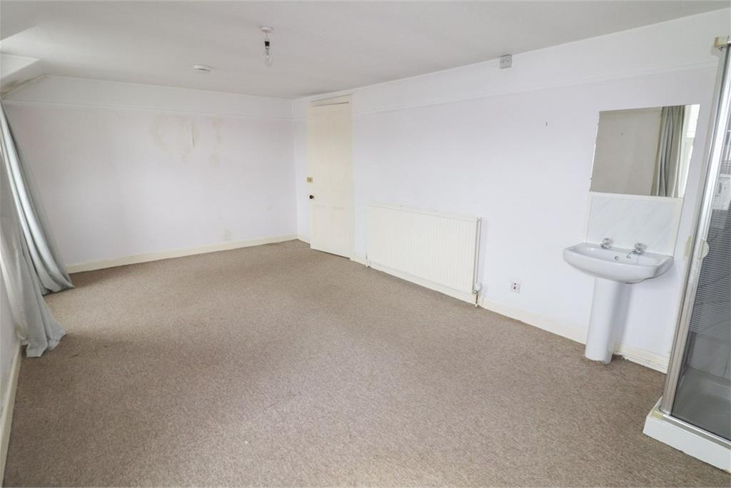 Deeside,
42 Main Street,
Crossmichael,
Castle Douglas,
DG7 3AU - image 29