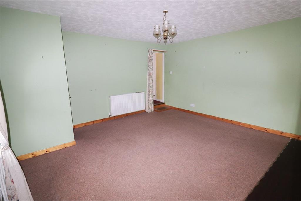 Deeside,
42 Main Street,
Crossmichael,
Castle Douglas,
DG7 3AU - image 10