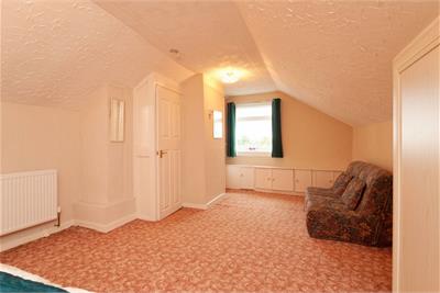 6 Lomond Court, Barrhead, Glasgow, G78 2DY - image 15