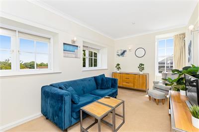 6/7 East Suffolk Park, Newington, Edinburgh, EH16 5PL - image 2