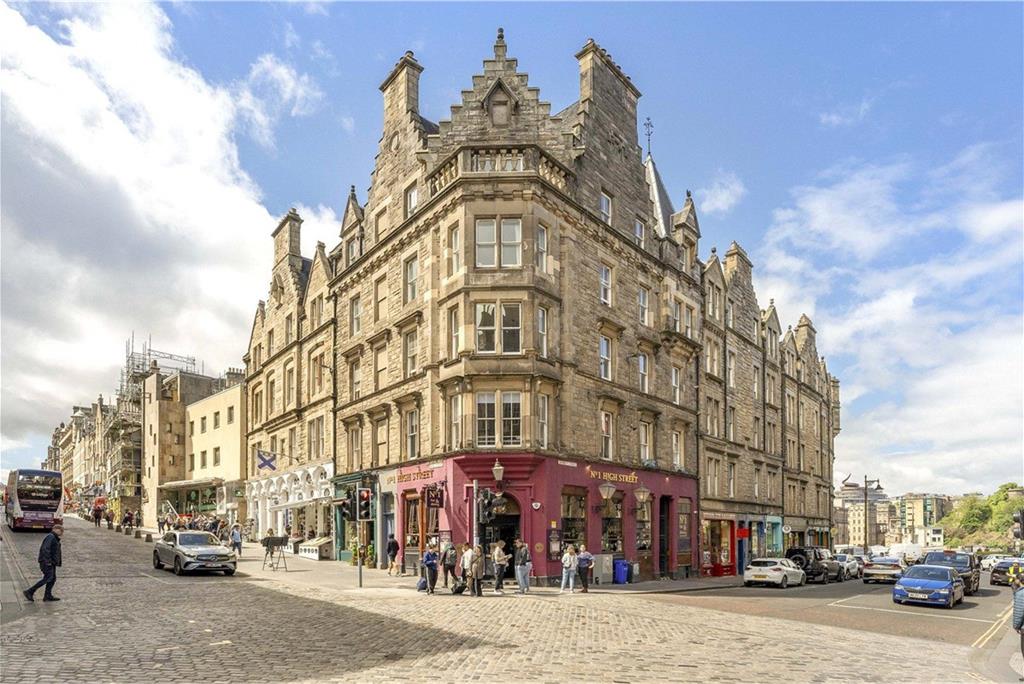 13, 3F1 Jeffrey Street,
Canongate
Edinburgh,
EH1 1DR - image 19