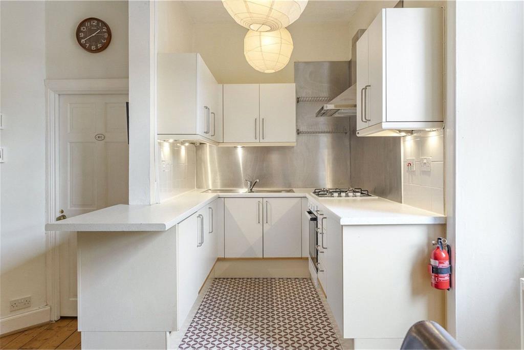 13, 3F1 Jeffrey Street,
Canongate
Edinburgh,
EH1 1DR - image 4