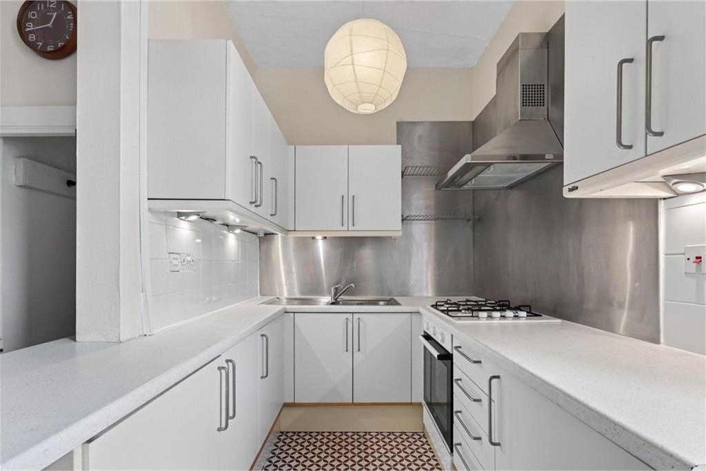 13, 3F1 Jeffrey Street,
Canongate
Edinburgh,
EH1 1DR - image 5