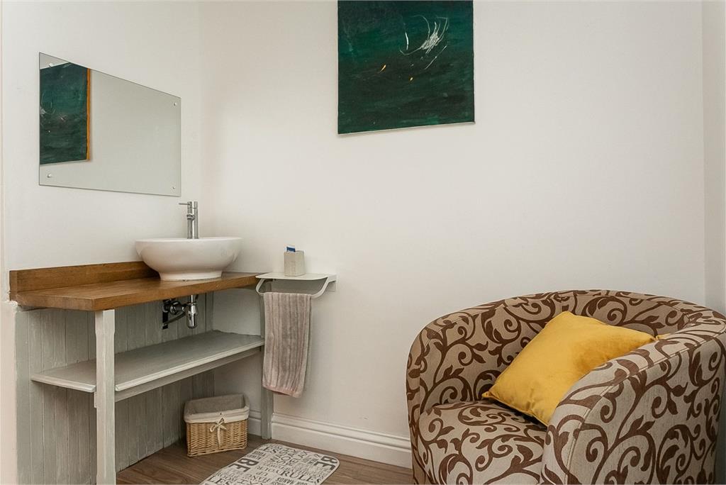 7 Fair-A-Far Cottages,
Whitehouse Road,
Edinburgh,
EH4 6PQ - image 13