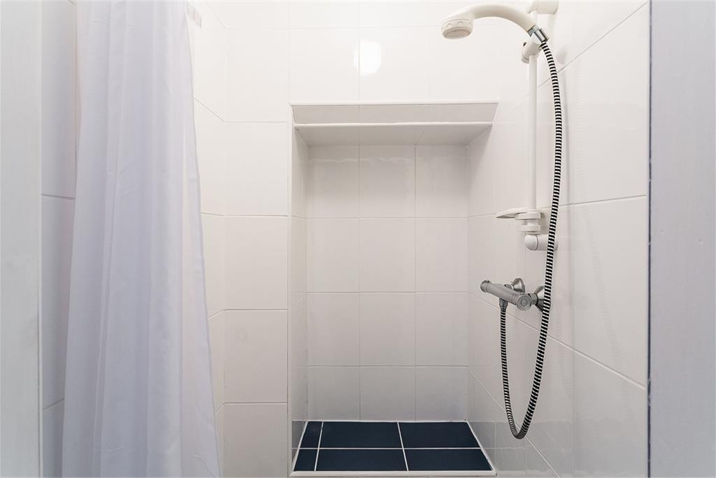 7 Fair-A-Far Cottages,
Whitehouse Road,
Edinburgh,
EH4 6PQ - image 15