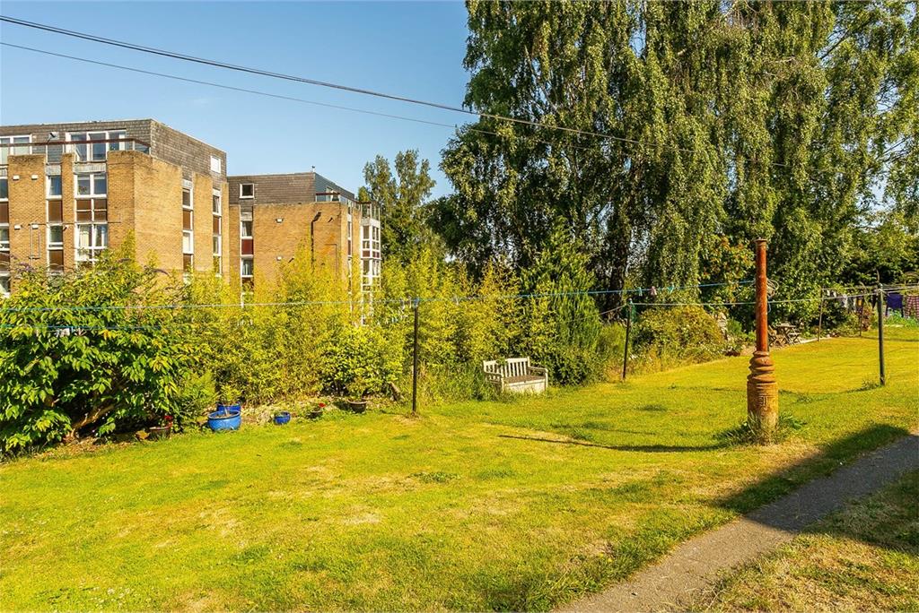 7 Fair-A-Far Cottages,
Whitehouse Road,
Edinburgh,
EH4 6PQ - image 21