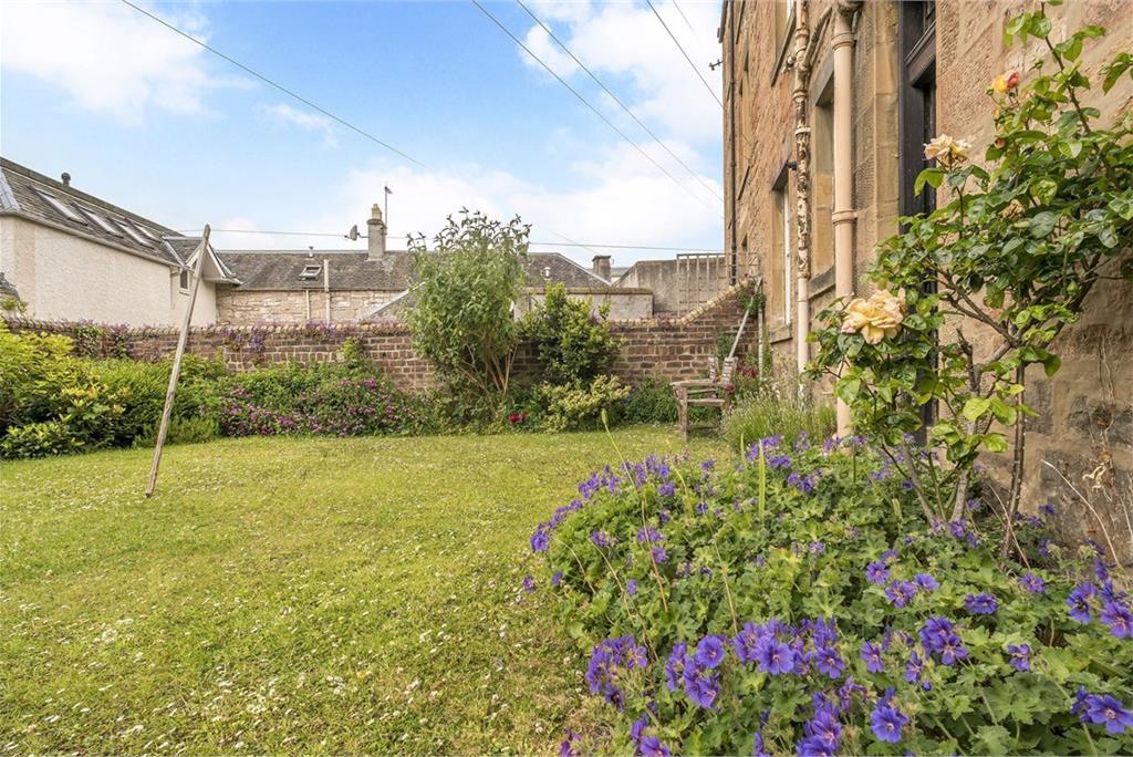131-2 St Johns Road, Edinburgh, EH12 7SB - image 12