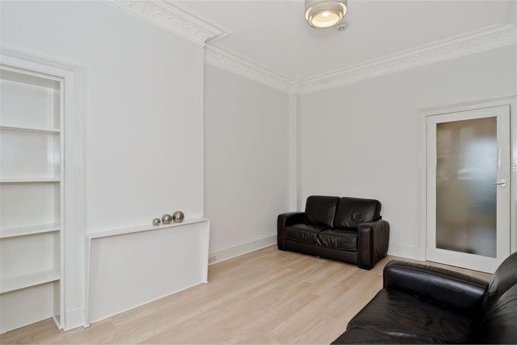 131-2 St Johns Road, Edinburgh, EH12 7SB - image 4