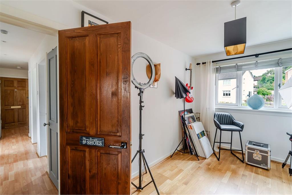 42/3 Rannoch Road, Edinburgh, EH4 7EW - image 23