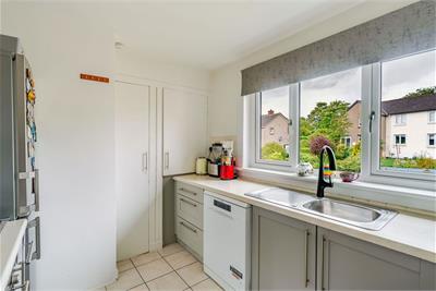 42/3 Rannoch Road, Edinburgh, EH4 7EW - image 10