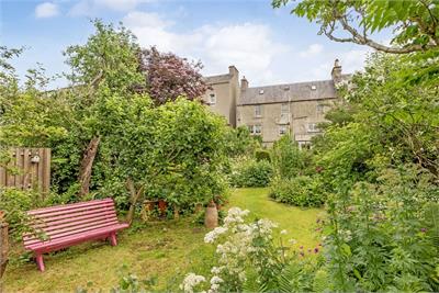 85 Northgate, Peebles, EH45 8BU - image 2