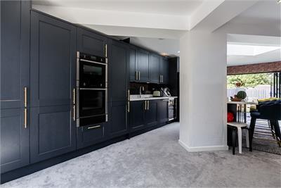 70 Salvesen Gardens, Edinburgh, EH4 5JR - image 8