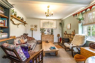 Hall Cottage, Town Yetholm, TD5 8RD - image 4