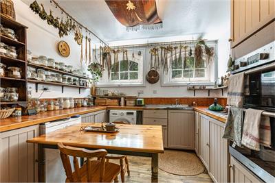 Hall Cottage, Town Yetholm, TD5 8RD - image 6