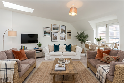 6 Nether Craigwell, Edinburgh, EH8 8DR - image 2