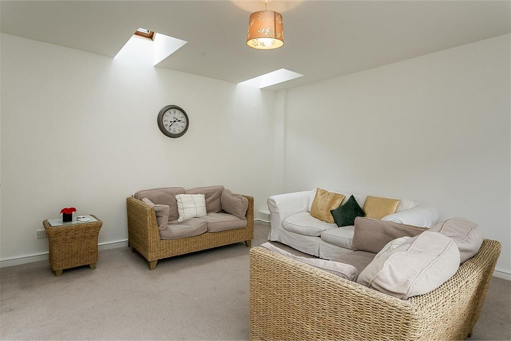 6 Nether Craigwell,
Edinburgh,
EH8 8DR - image 7