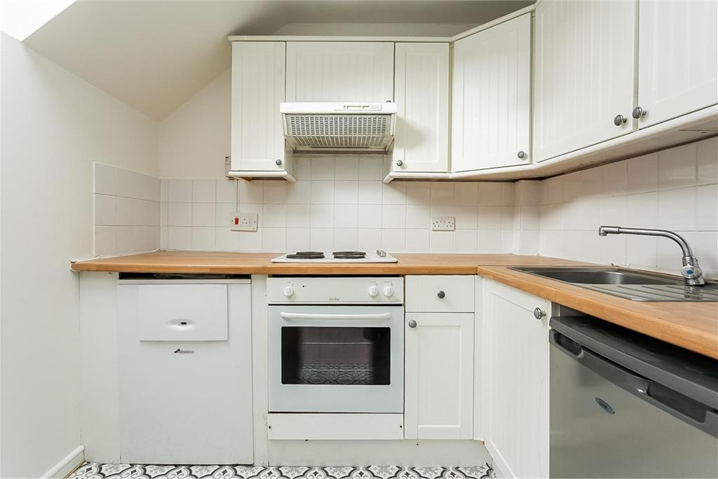 6 Nether Craigwell,
Edinburgh,
EH8 8DR - image 8