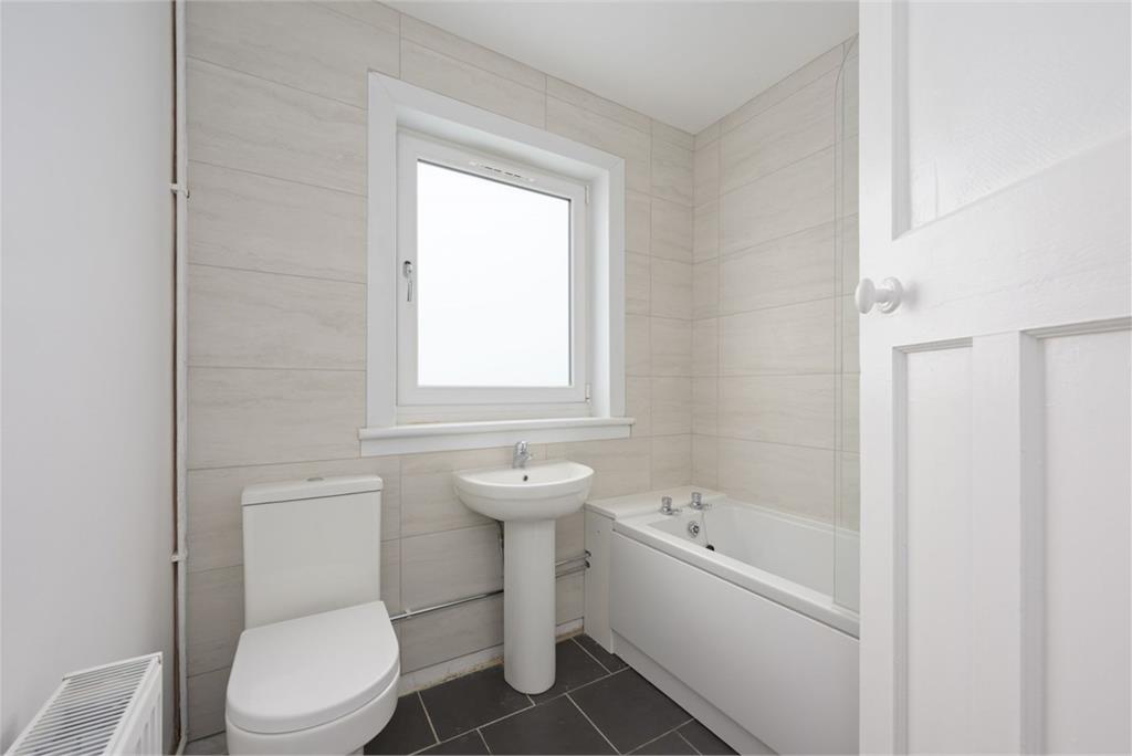 70 Blacklaw Road, Dunfermline, KY11 4AP - image 12