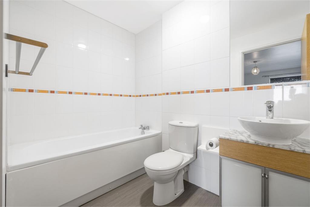 1/15 Hawkhill Close, Edinburgh, EH7 6AB - image 12